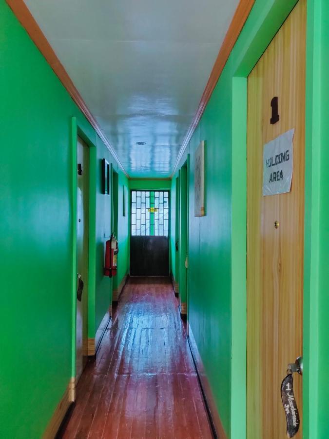 Mountain Side Inn Ель-Нідо Екстер'єр фото